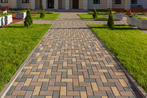 Best Local Driveway Pavers  in Roseburg Nth, OR